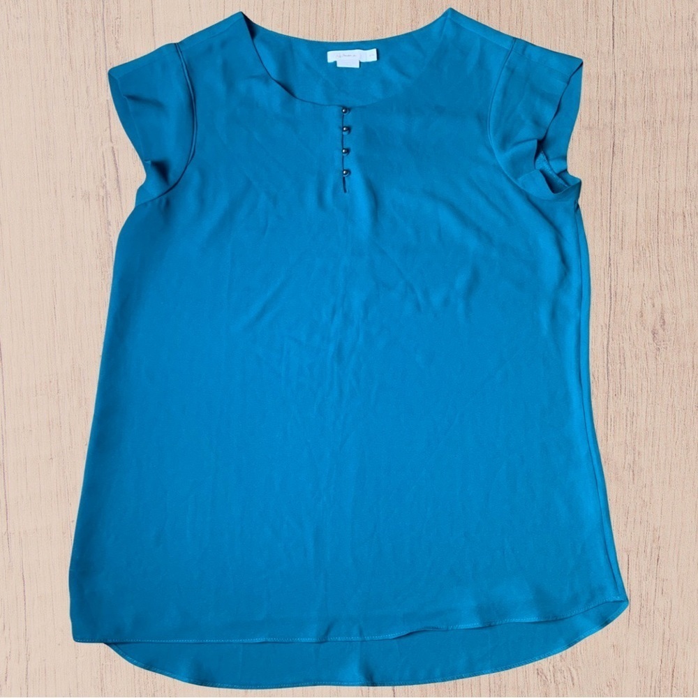 Womens short sleeve blouse ruffle blue medium Fluted Sleeve